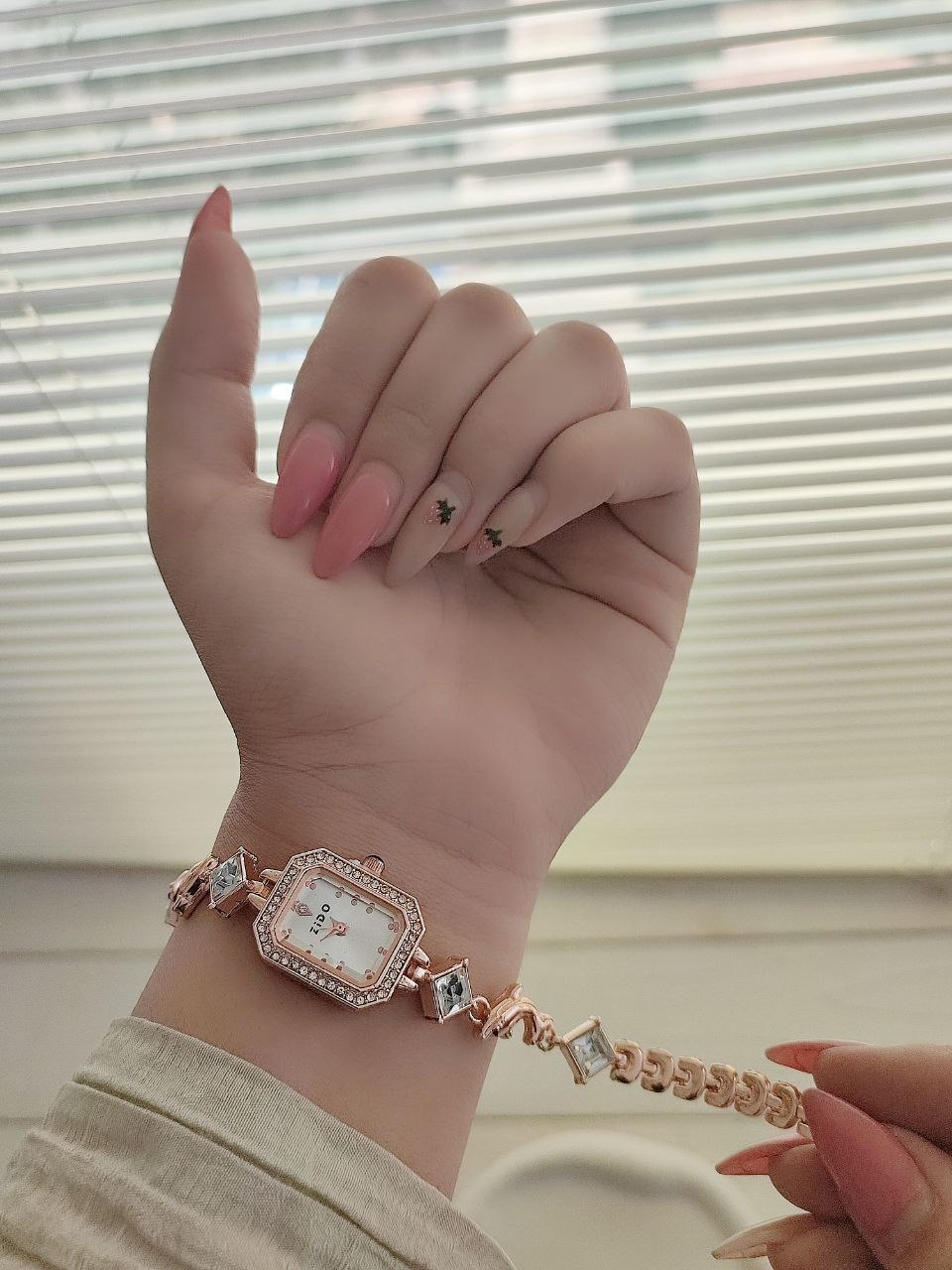 صفحه سفید بانگین سفید