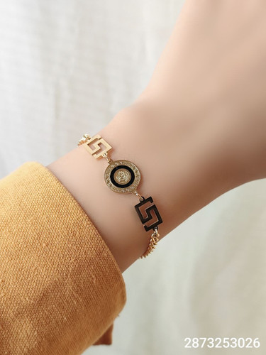 دستبند طرح ورساچه